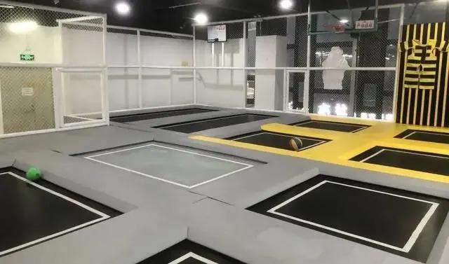 “逃离地心引力”—凤凰古站·考拉大冒险·蹦床公园亲子畅玩