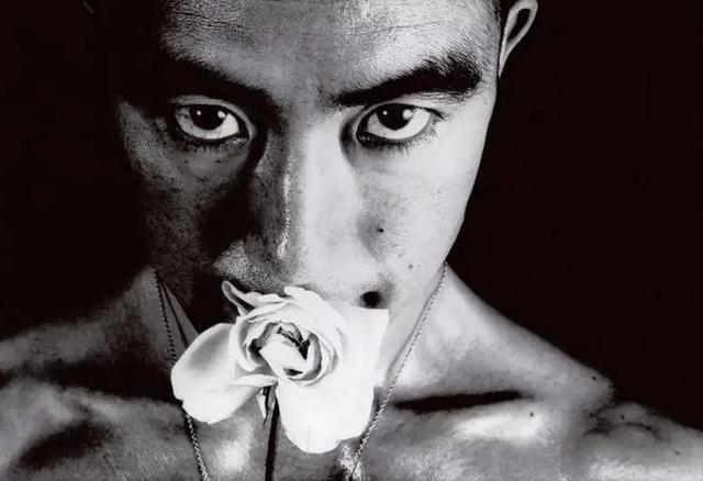 他将自己的生命燃烧至灰一样白——日本漫画史上最著名的结局