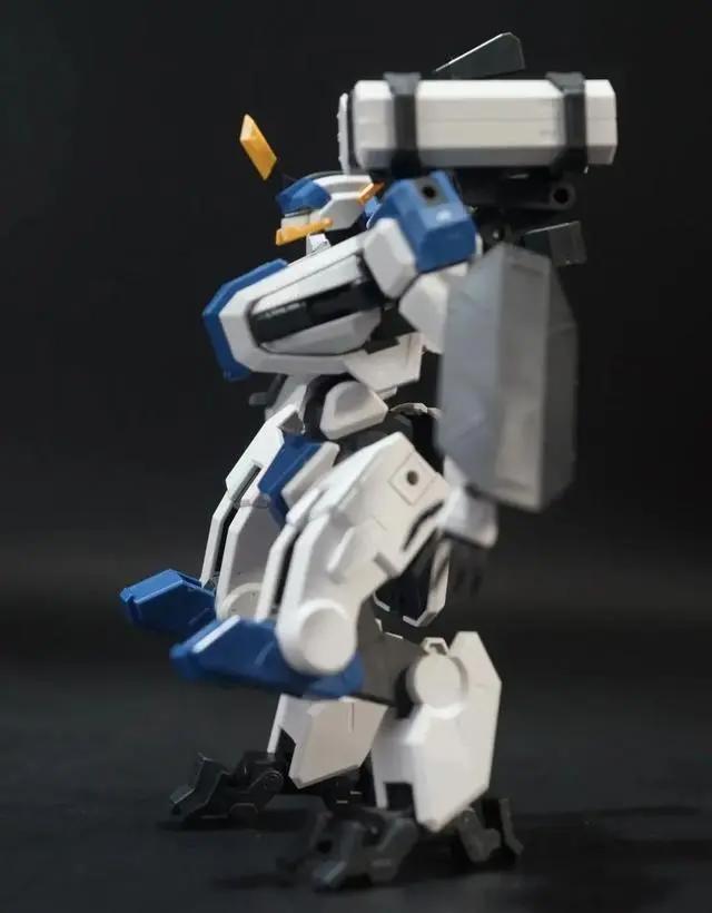 新HG机甲系列首作境界战机MAILeS白稚