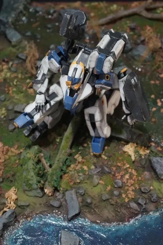 新HG机甲系列首作境界战机MAILeS白稚