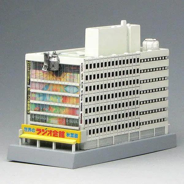 日本把动漫里的一栋房子做成了手办！网友：太硬核了，这样也行？