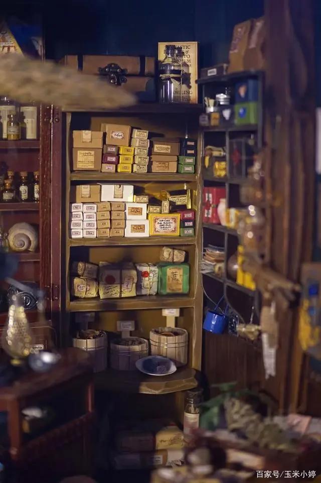 她徒手造出宫崎骏动画中的房子，太过精致被网友迅速圈粉