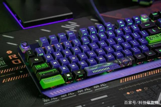 致敬热爱一辈子的经典IP，ROGxEVA联名产品一览