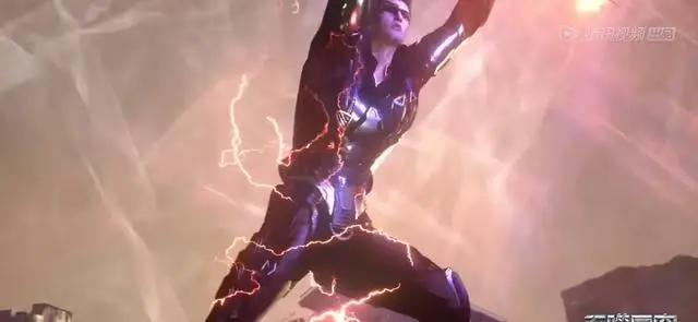 吞噬星空：罗峰进步神速，获战神教官青睐，火锤小队却因他解散