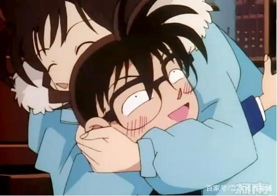 阿笠博士为何收留灰原，但是却把柯南推给了小兰，喜欢女孩？