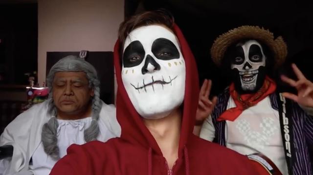 寻梦环游记变真人版，伊梅尔达容颜俏丽，突破次元壁