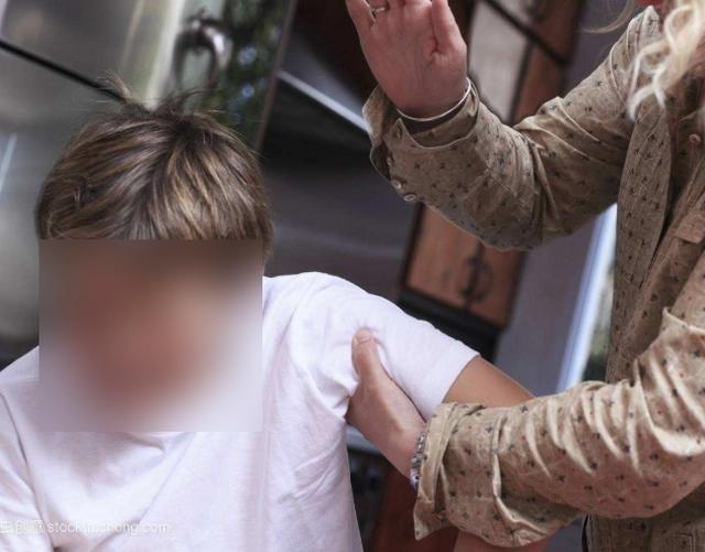 孩子考级部第一名，家长买万元手办奖励！果然，是别人家的家长