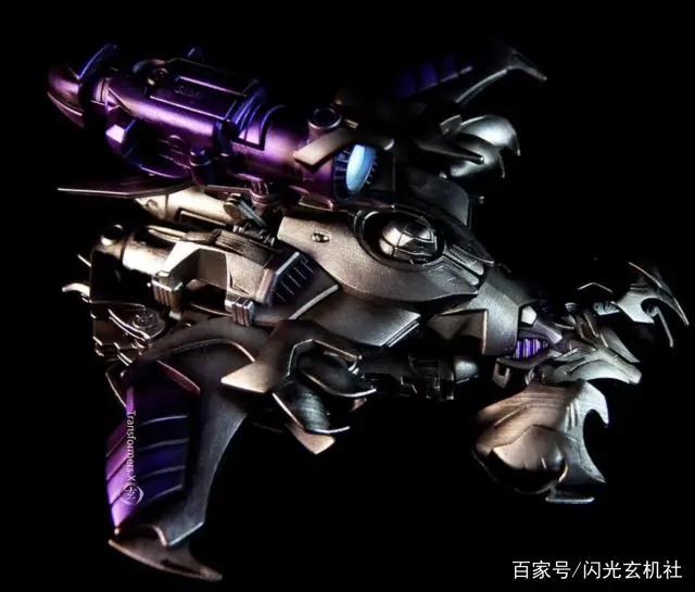 变形金刚动漫人物：《领袖之证》霸天虎首领威震天-模型重涂