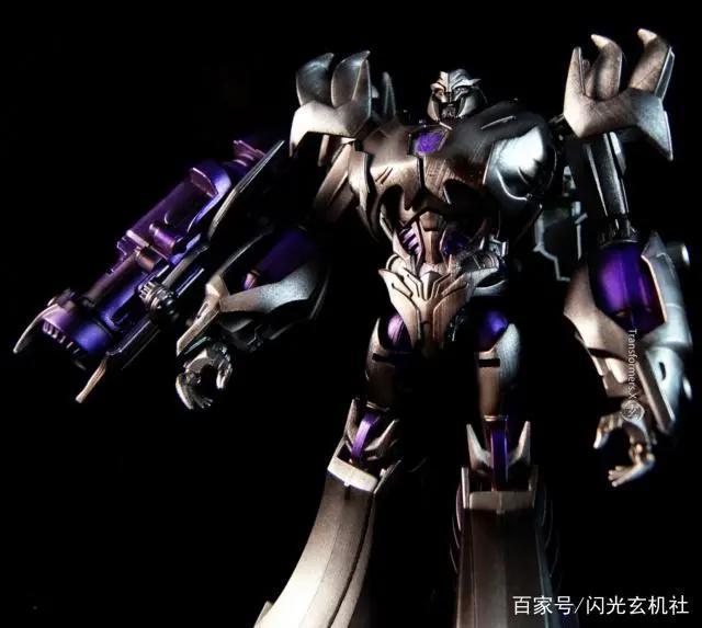 变形金刚动漫人物：《领袖之证》霸天虎首领威震天-模型重涂