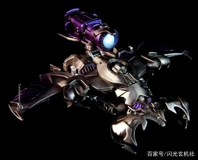 变形金刚动漫人物：《领袖之证》霸天虎首领威震天-模型重涂