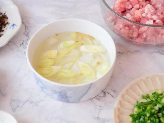 鲜肉虾仁小馄饨：福气满满全家福汤