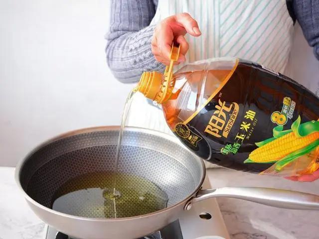 鲜肉虾仁小馄饨：福气满满全家福汤