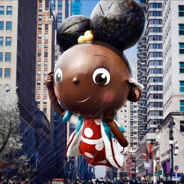 今年的感恩节，皮卡丘、海绵宝宝们都上了天