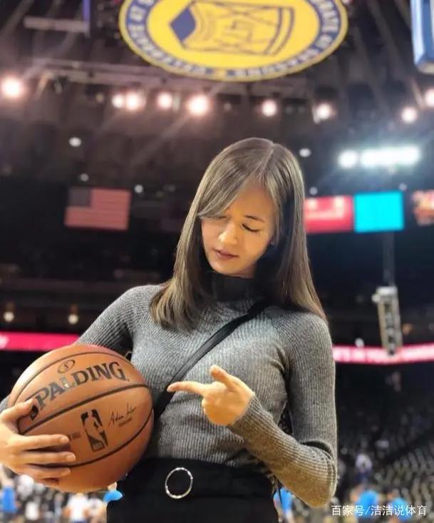 NBA宅男女神！勇士跟队记者宫河玛雅，人美心甜，是库里迷妹