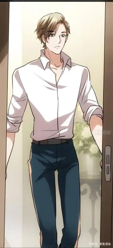 漫画《麻辣女配》：久居三四线的她，又是如何做到与巨星同居的？