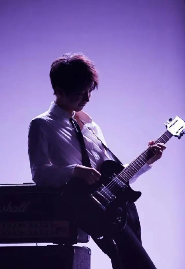 《咱们裸熊》真人版在国内出现了！TFboys巧妙的还原动画片场景！