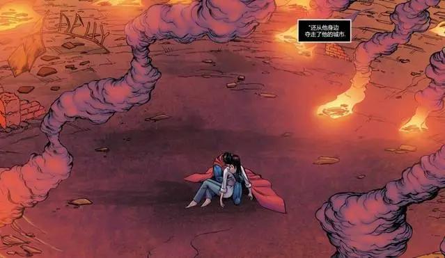 超人黑化打死绿箭侠，打断蝙蝠侠脊柱，却被阿福打晕在地