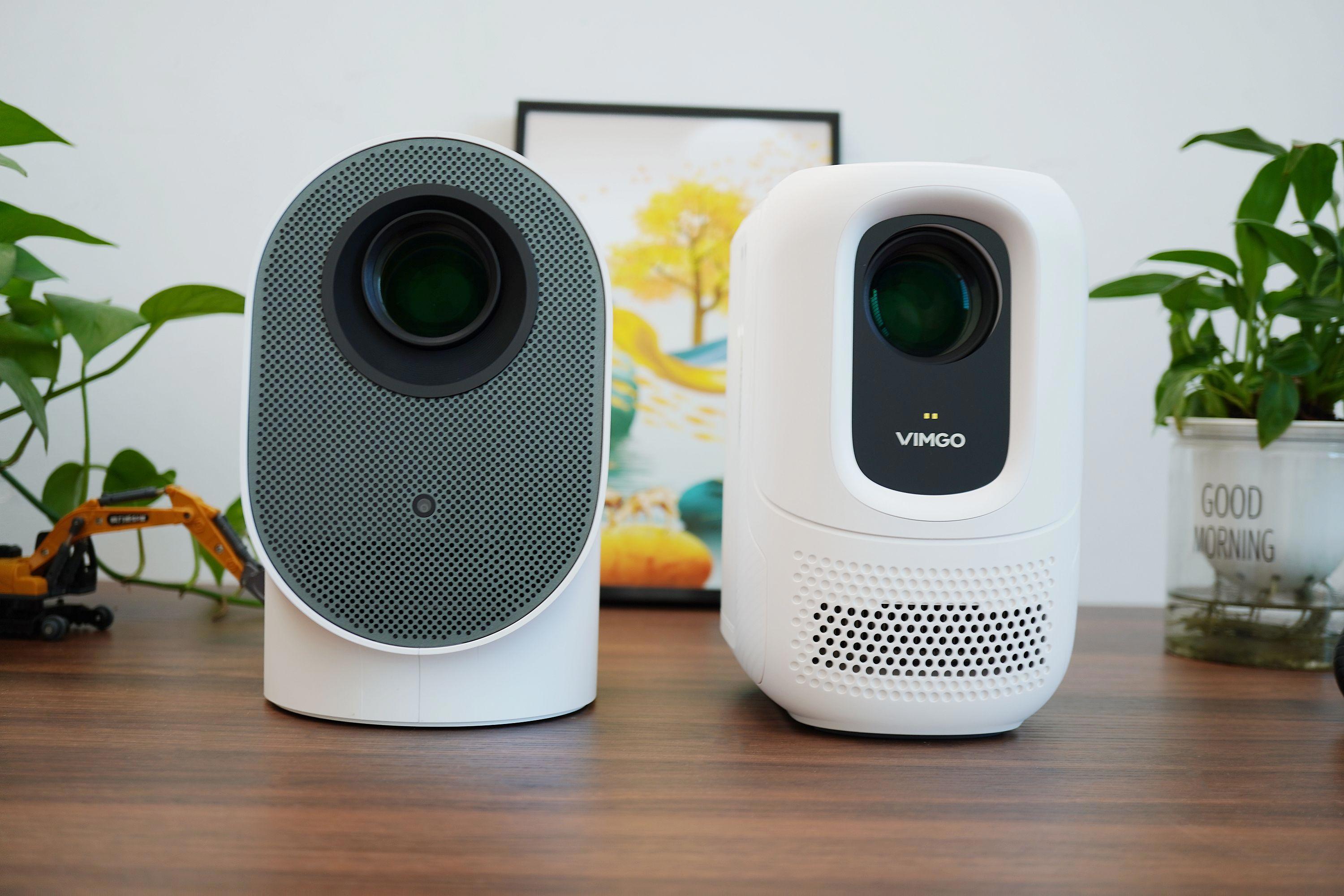 千元微型投影仪值不值得入手？小明Q2VS微果C1多维横评供你参考