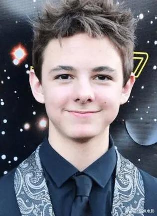 《海贼王》选角曝光，多位主演神还原动画形象，唯独索隆有些担忧