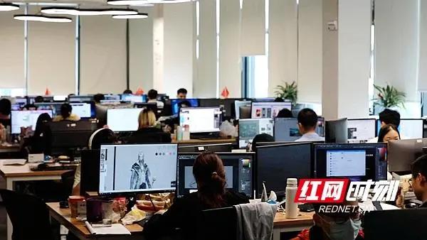 闯在麓山南｜“80后”邹辉：掘金“青春文学”后，欲造“动漫神话”