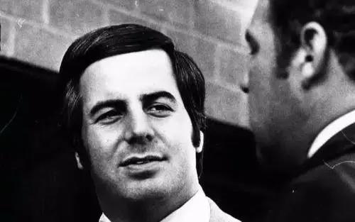 超级骗子行骗26国泡各国空姐，被抓后，却变成自己最讨厌的样子