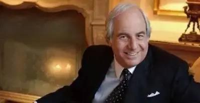 超级骗子行骗26国泡各国空姐，被抓后，却变成自己最讨厌的样子