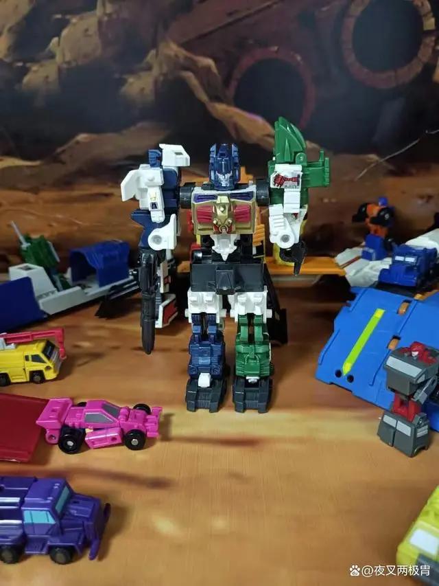 另类武评—数字化变形金刚合体战士