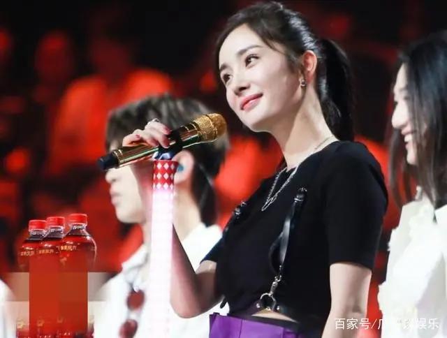 杨幂被动漫《观海策》最新一集内涵，臭脚的梗过不去了？