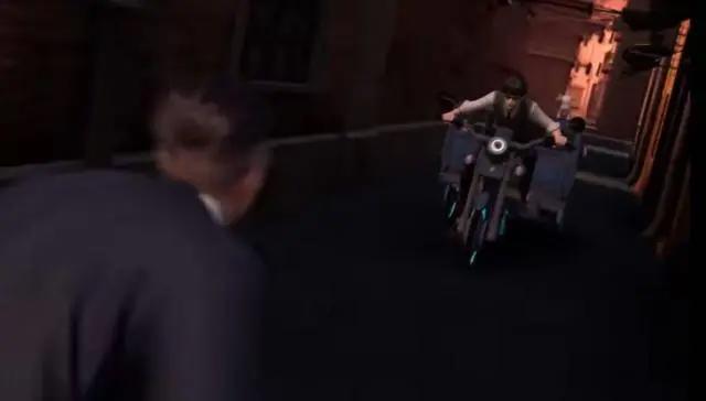 逆转次元04：戴眼镜斯文小宅男，为友力蹬三轮飙车，这车我爱了