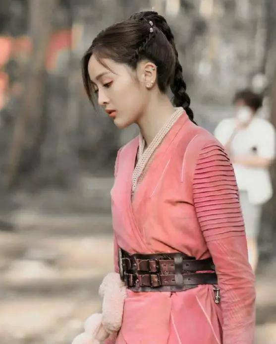 斗罗大陆：四个版本的小舞，真人版被忽视，动漫版最受欢迎