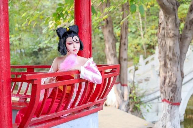 高配版《哪吒传奇》角色cos，石矶妖气冲天，妲己真人美如画！