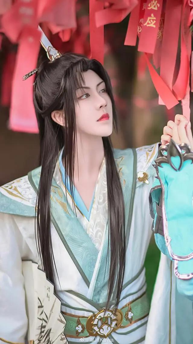 《穿书自救指南》角色扮演，沈清秋依然精致，冰妹的头发变多了