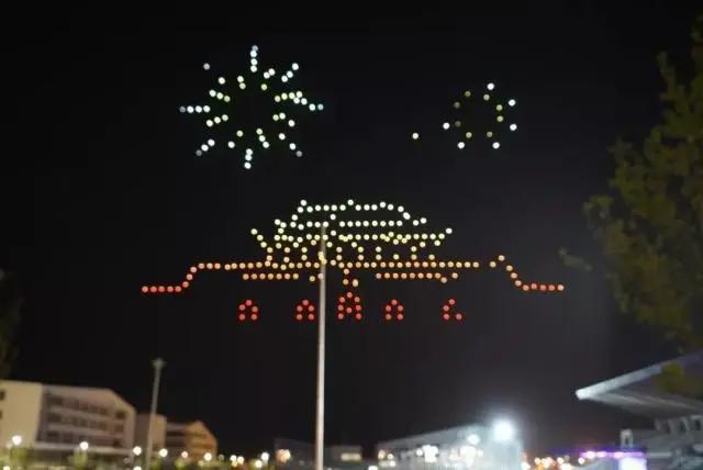 这个4分36秒的视频，第一秒就燃炸！