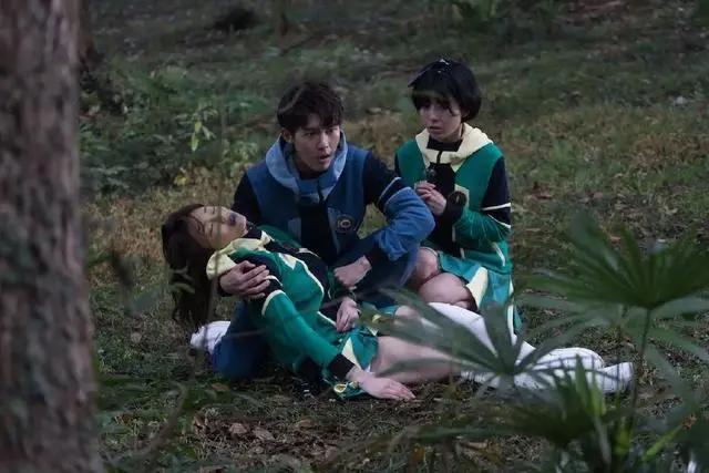 国产剧也玩“无限流”！《端脑》科幻漫改的黑马！