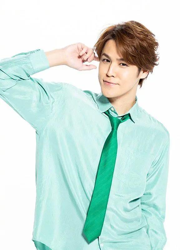 堪称最豪华声优阵容！这部演绎社畜职场辛酸的7月新番动漫厉害了