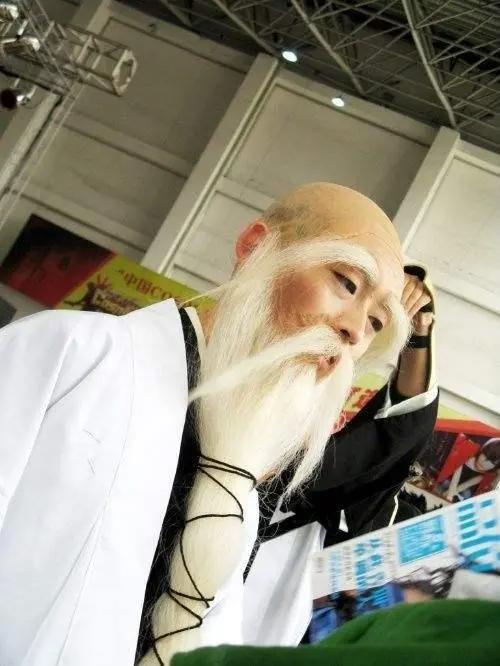 许多动漫里面都有一个白胡子老头，实力强大，你都知道吗？