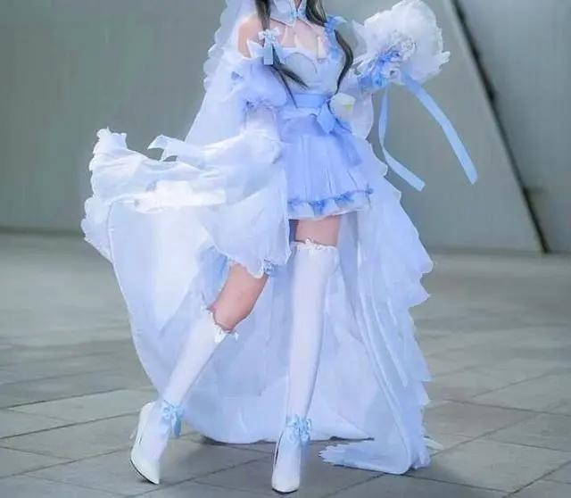 这么诱人的“白丝”为何只能出现在动漫里？而小姐姐却不敢碰