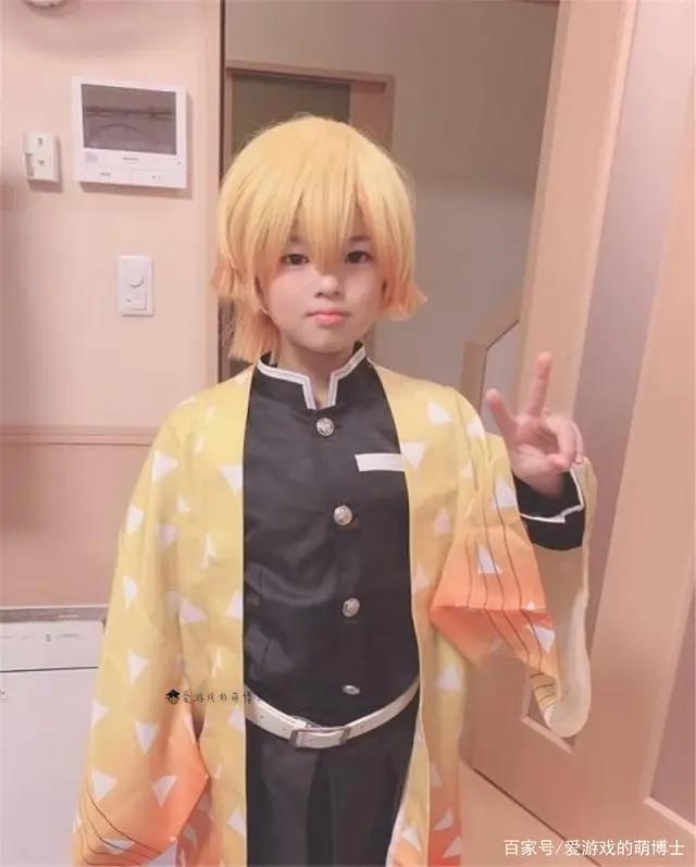 九岁可爱小男孩扮演《鬼灭之刃》我妻善逸，网友：小心被拐走