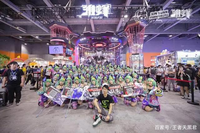 《雏蜂：深渊天使》大BOSS空降炸翻萤火虫49位魔灵萝莉激萌现身