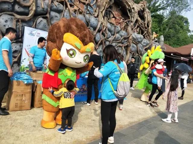 创新丨首家“木奇灵”主题体验店“五一”开业，光谷动漫IP走向跨界融合