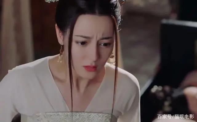 长歌行改编引热议，迪丽热巴变身漫画造型，网友：剧组经费不足？