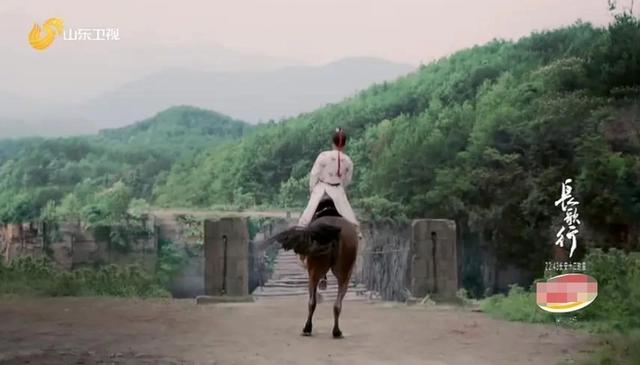 《长歌行》漫画转场惹争议，被批不走心，或模仿《怪侠一枝梅》？