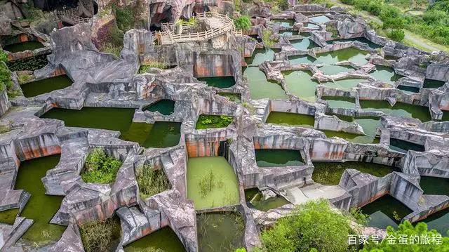 浙江三门有座蛇蟠岛，神秘的采石巨坑群，真实存在的海盗洞穴景区