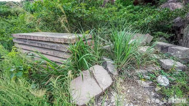 浙江三门有座蛇蟠岛，神秘的采石巨坑群，真实存在的海盗洞穴景区