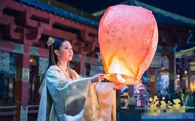 真人版《墓王之王》杀青很久，主演都是新人感觉很难还原动漫