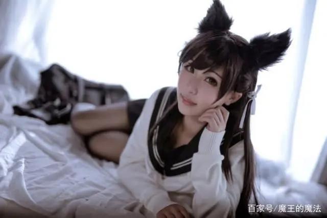 COS动漫作品赏析：爱宕舰来袭，小姐姐人萌腿长，还原度极高