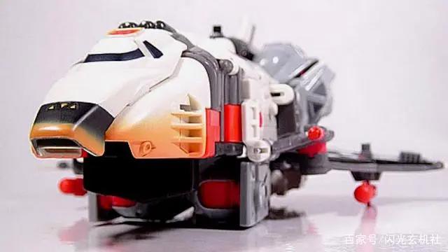 变形金刚动漫人物：雷霆舰队中汽车人的“航天飞机”-天火