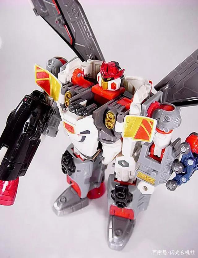 变形金刚动漫人物：雷霆舰队中汽车人的“航天飞机”-天火