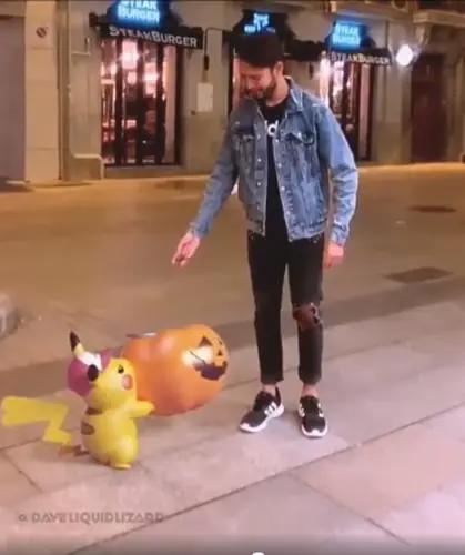 现实版3D宝可梦与人类构建一个和谐画面，这个忍者神龟我笑了