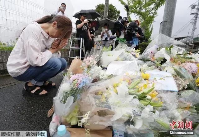 迈过一年前大火中那扇未打开的门，京阿尼“涅槃重生”